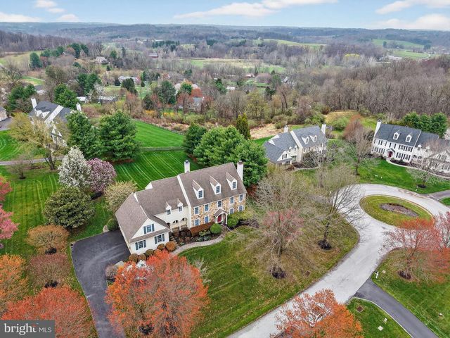 2 LIMNER CT, West Chester, PA 19382