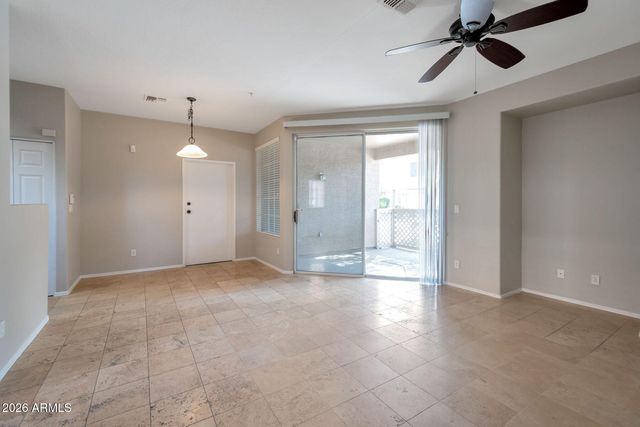 1633 E LAKESIDE Drive 109, Gilbert, AZ 85234