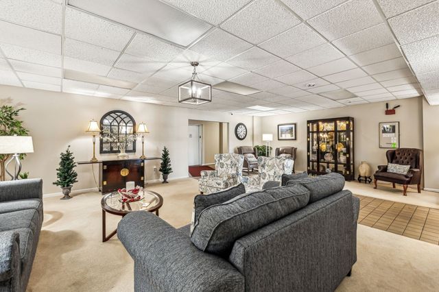 200 Sanders Ferry Rd Apt 1210, Hendersonville, TN 37075