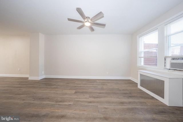 71 BARKER AVE, Sharon Hill, PA 19079