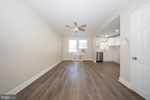 71 BARKER AVE, Sharon Hill, PA 19079