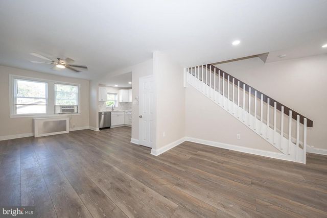 71 BARKER AVE, Sharon Hill, PA 19079