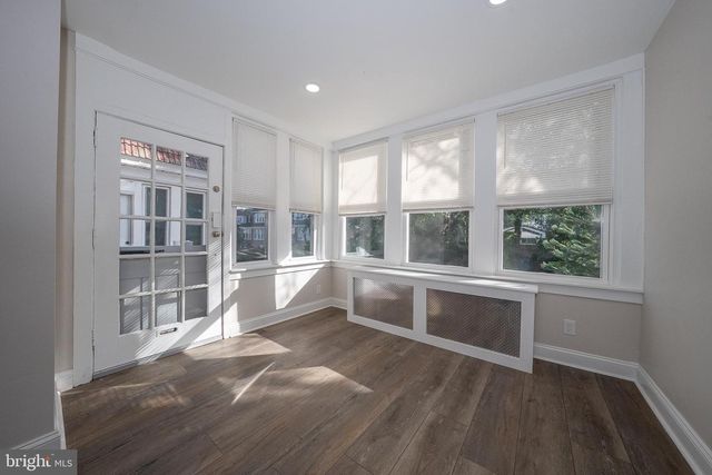 71 BARKER AVE, Sharon Hill, PA 19079