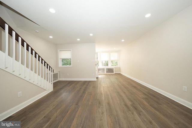 71 BARKER AVE, Sharon Hill, PA 19079