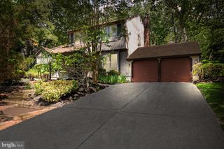 8 CHATHAM DR, Voorhees, NJ 08043