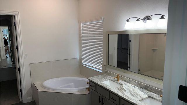 352 Olympic Park DR, Kyle, TX 78640