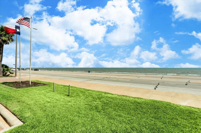 7000 Seawall Boulevard 1017, Galveston, TX 77551