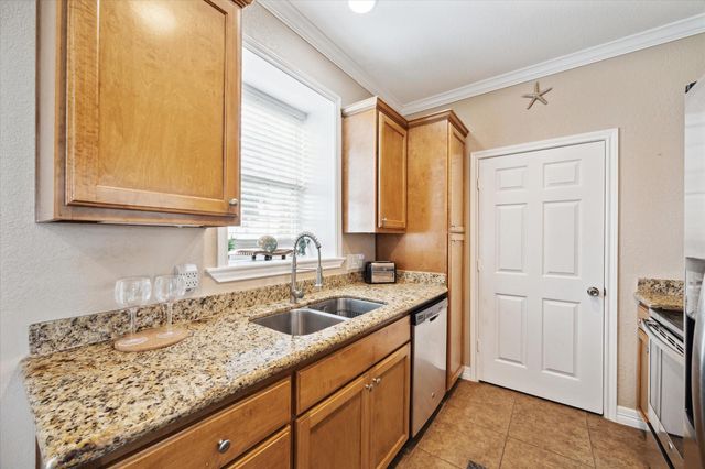 7000 Seawall Boulevard 1017, Galveston, TX 77551