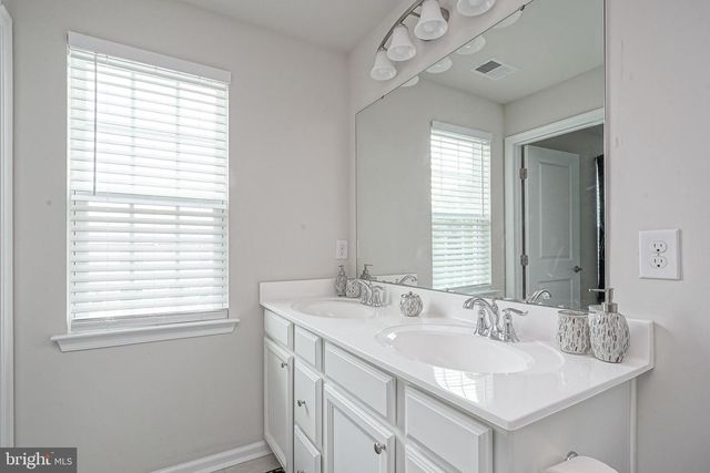 125 SPIRE PL, Sewell, NJ 08080