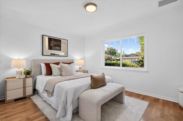 1355 Sierra Street, Redwood City, CA 94061