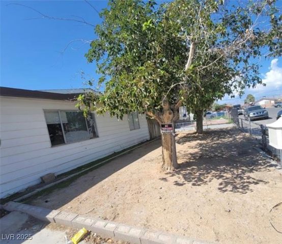 4555 Payson Avenue, Las Vegas, NV 89115