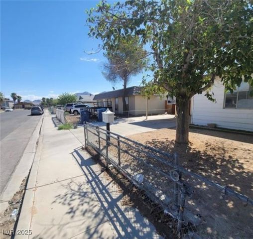 4555 Payson Avenue, Las Vegas, NV 89115