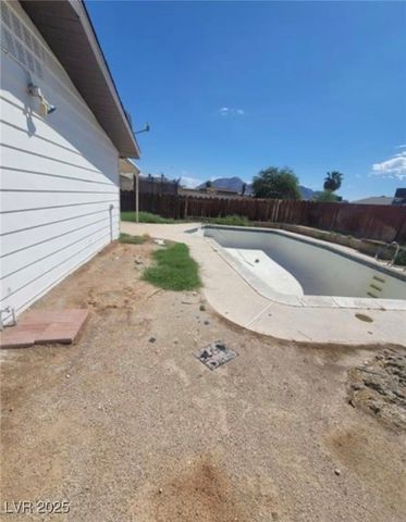 4555 Payson Avenue, Las Vegas, NV 89115