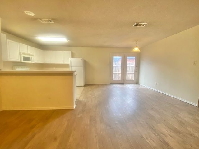 6319 7th Street, Lubbock, TX 79416