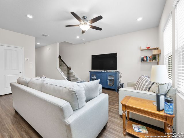 6806 Prue Rd #63, San Antonio, TX 78240