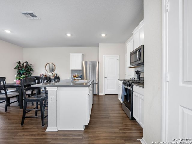 6806 Prue Rd #63, San Antonio, TX 78240