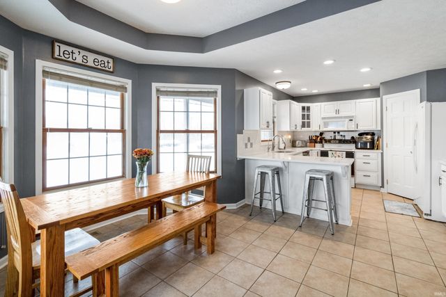 3300 E Indian Hill Drive, Muncie, IN 47302