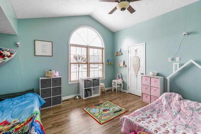 3300 E Indian Hill Drive, Muncie, IN 47302