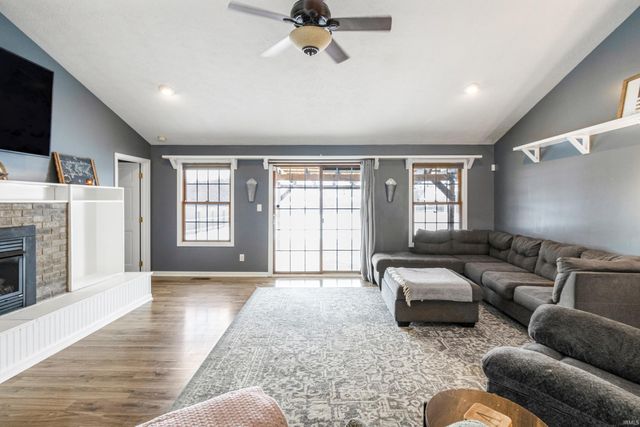 3300 E Indian Hill Drive, Muncie, IN 47302