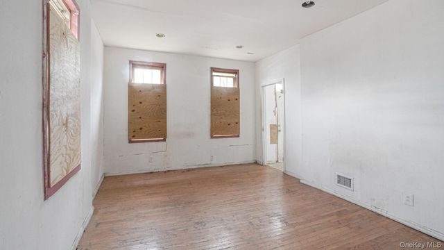 111 S Fulton Avenue, Mount Vernon, NY 10550