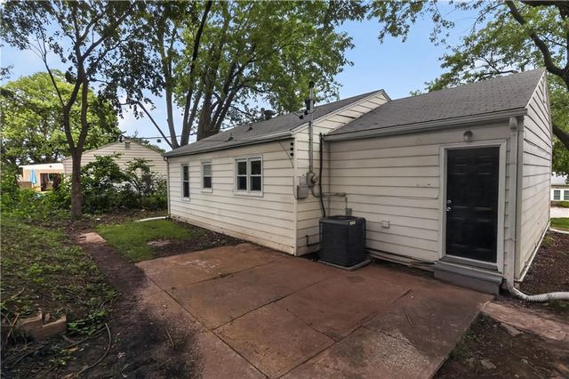 3923 Nebraska Avenue, Kansas City, KS 66102