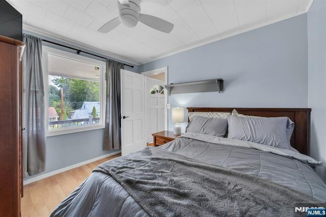 22 Bannehr Street, Oakland, NJ 07436