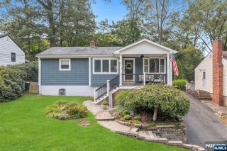 22 Bannehr Street, Oakland, NJ 07436