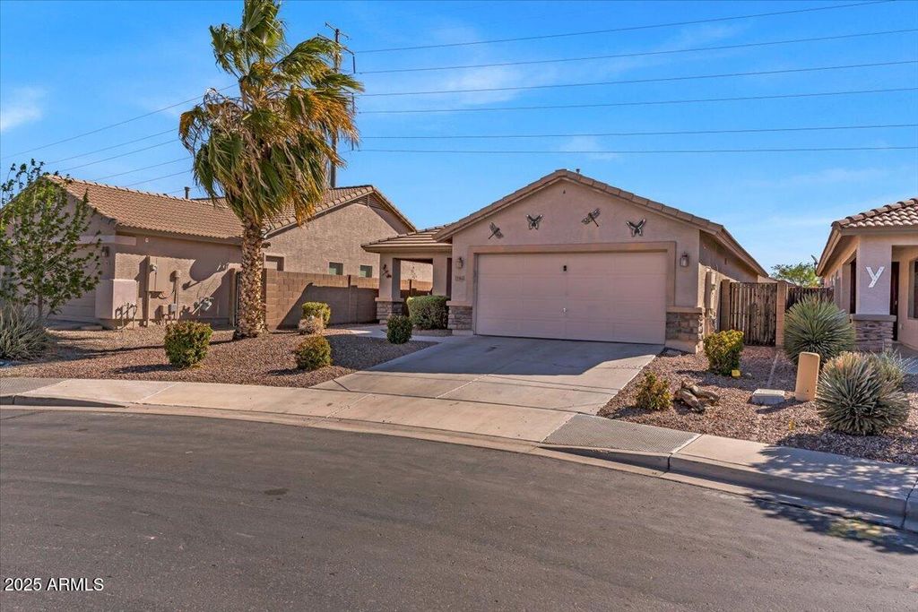 21655 N DAVIS Way, Maricopa, AZ 85138 — photo 2