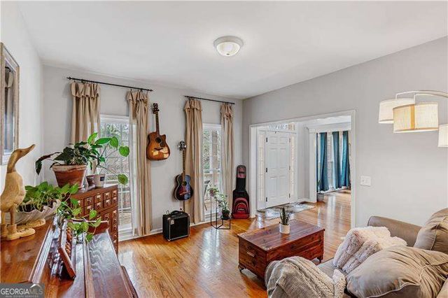 860 Valley Drive, Canton, GA 30114