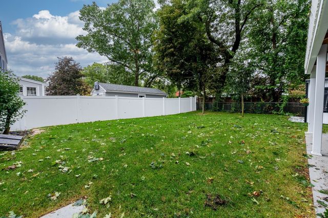 15 Mills Street, Dedham, MA 02026