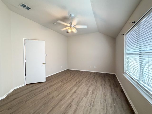 8513 Cactus Flower Drive, Fort Worth, TX 76131