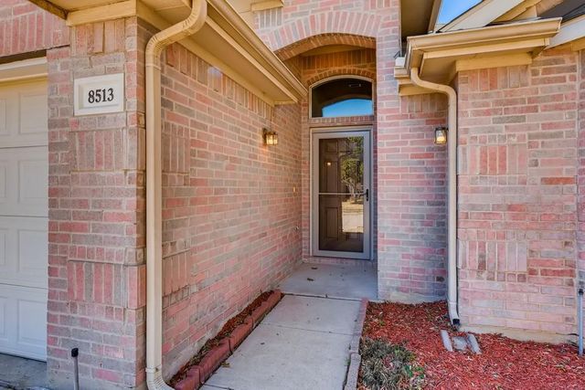 8513 Cactus Flower Drive, Fort Worth, TX 76131