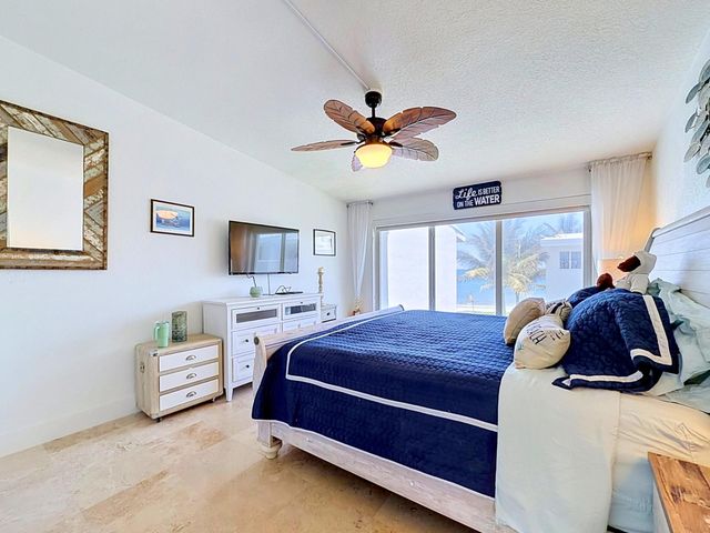 1043 Hillsboro Mile Hillsboro Mile 19c, Hillsboro Beach, FL 33062