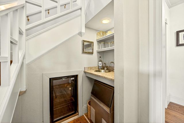 668 N Main Street, Ashland, OR 97520