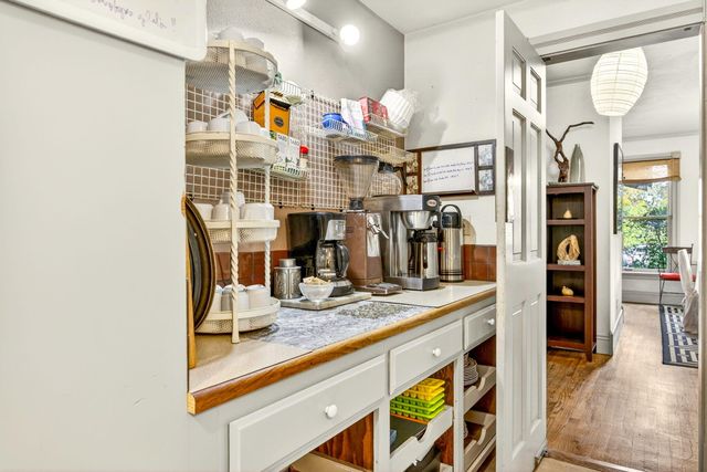 668 N Main Street, Ashland, OR 97520