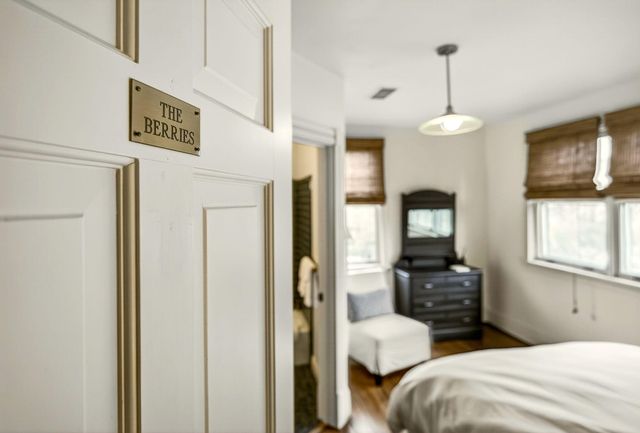 668 N Main Street, Ashland, OR 97520