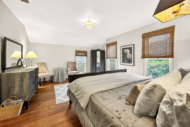 668 N Main Street, Ashland, OR 97520