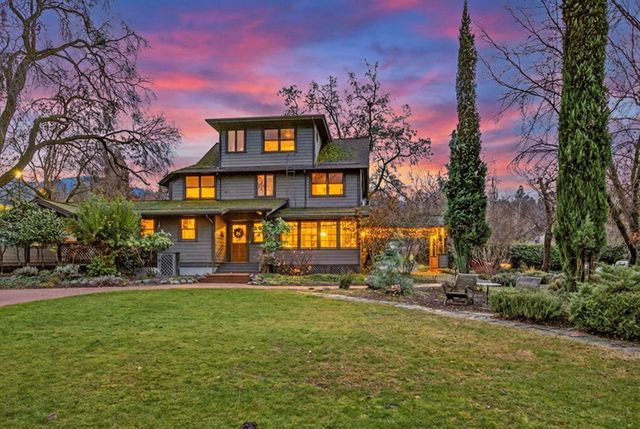 668 N Main Street, Ashland, OR 97520