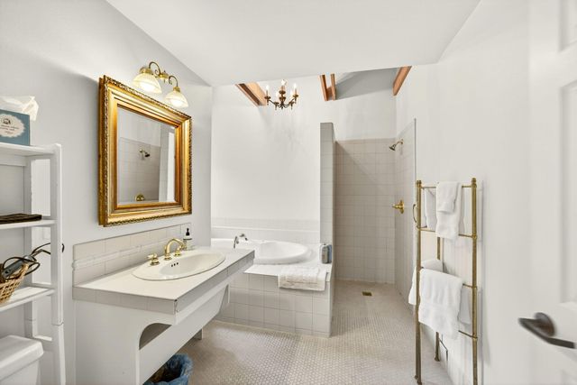 668 N Main Street, Ashland, OR 97520