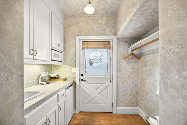 668 N Main Street, Ashland, OR 97520