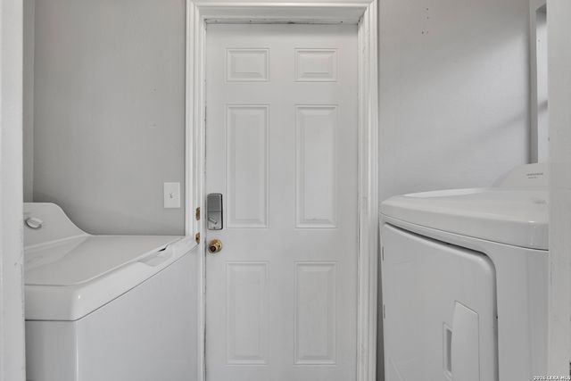 8118 Cloud Trail, San Antonio, TX 78250