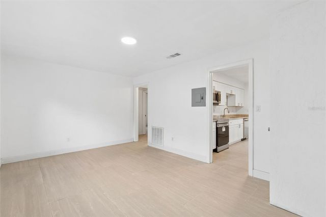 220 NW 33RD AVENUE, Gainesville, FL 32609