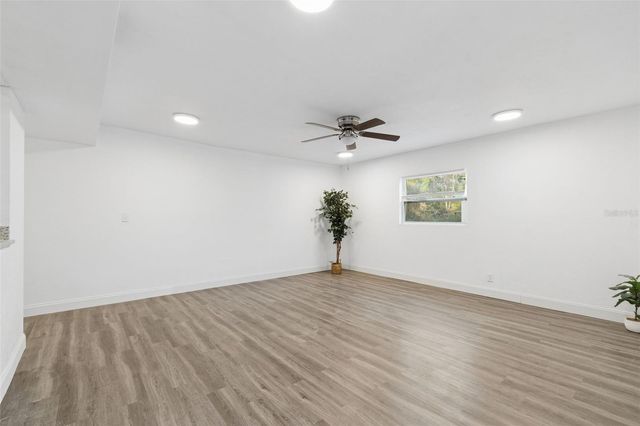 220 NW 33RD AVENUE, Gainesville, FL 32609