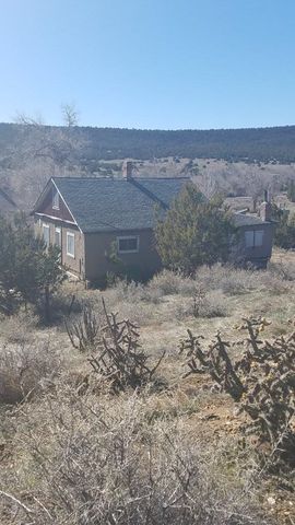 47 3rd St, Walsenburg, CO 81089
