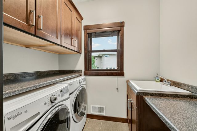 3730 Cameo Place NE, Rochester, MN 55906