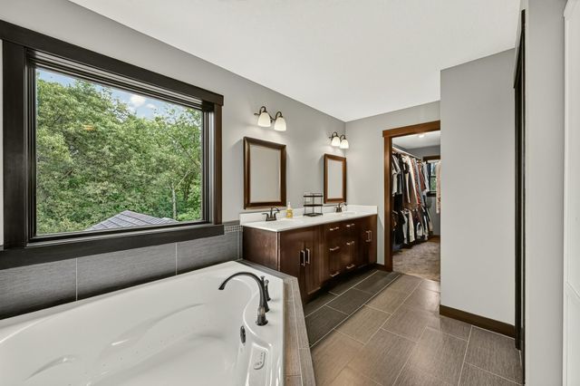 3730 Cameo Place NE, Rochester, MN 55906