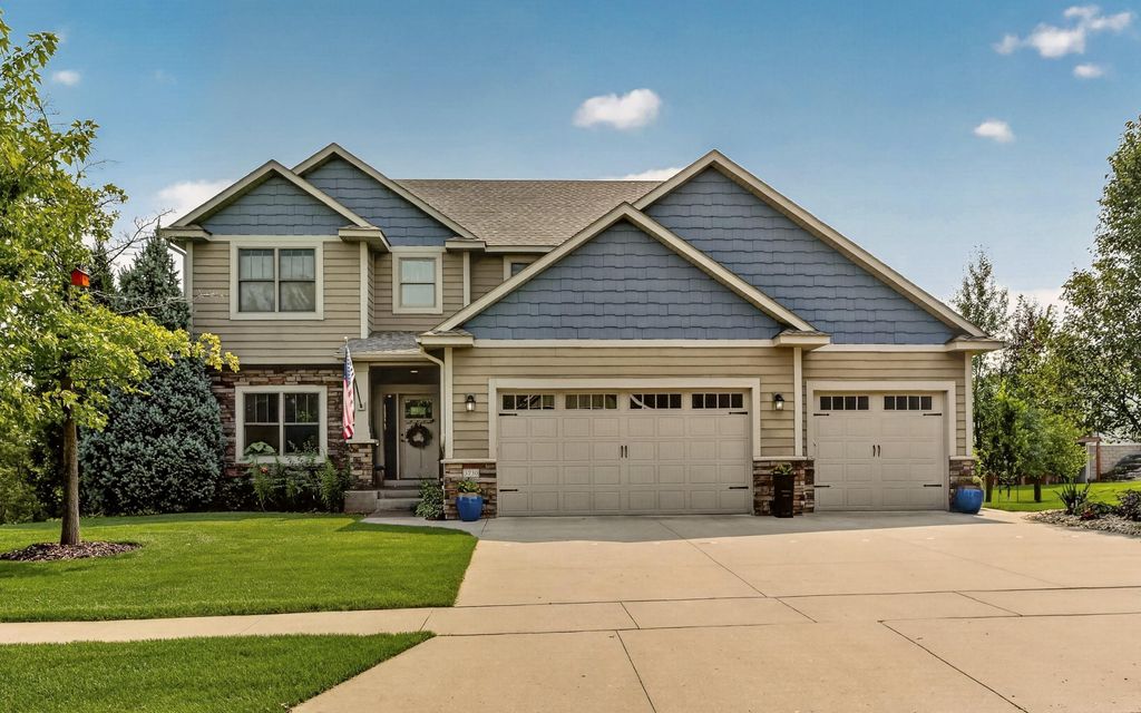 3730 Cameo Place NE, Rochester, MN 55906