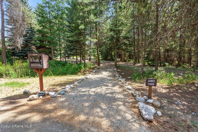 10240 E Howard Rd, Athol, ID 83801