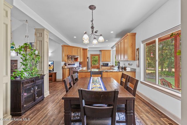 10240 E Howard Rd, Athol, ID 83801