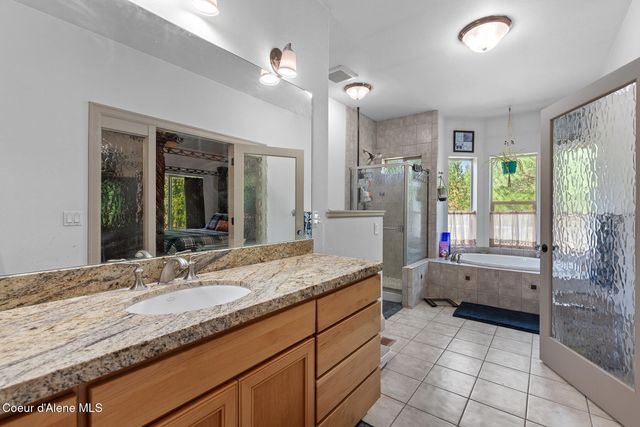 10240 E Howard Rd, Athol, ID 83801